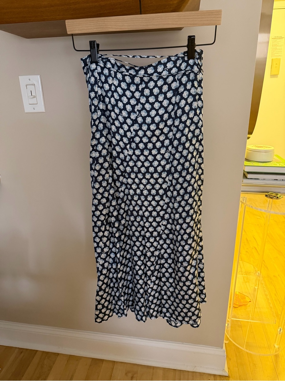 Maje Navy Midi Skirt with White Floral Print Size 34 / XS